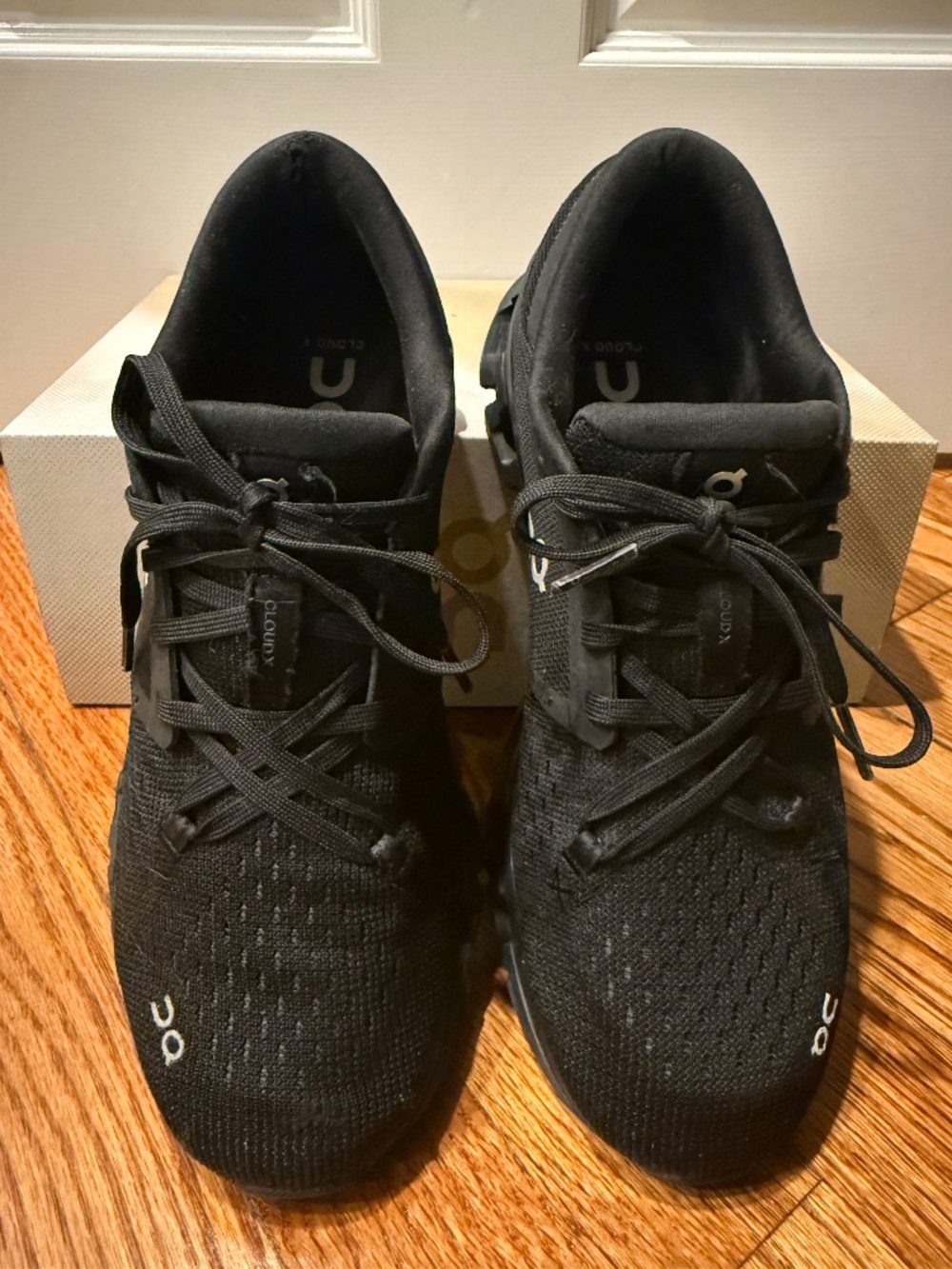 ON Cloud X 4 women’s 8.5 black